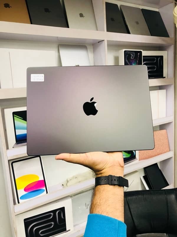 MacBook Pro M4 16gb 512gb spce glace 2