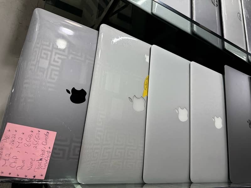 UNBEATABLE PRICES APPLE MACBOOK - USED MODELS FOR SALE 4