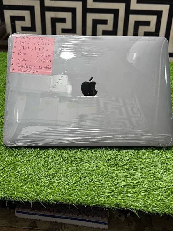 UNBEATABLE PRICES APPLE MACBOOK - USED MODELS FOR SALE 5