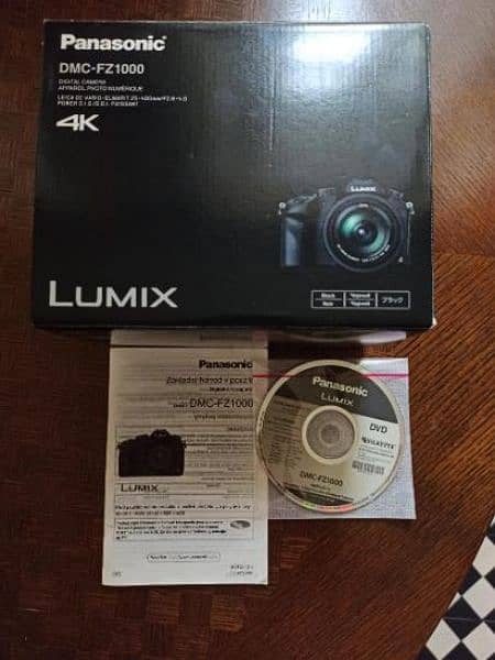 Panasonic Lumix FZ1000 condition 9/10 hay with full box 2