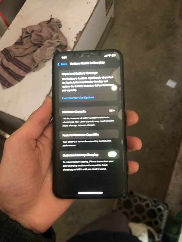 XS MAX, no pta, 78% heath, 64GB, Panel Changed, Back Crack 6