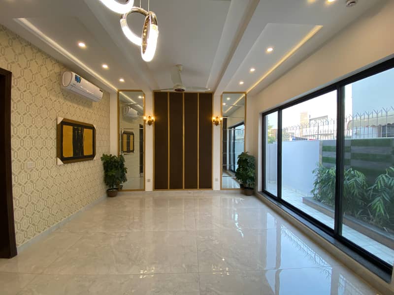 "Beautifully Designed 1 Kanal House for Sale in DHA Phase 6 Lahore Move-in Ready" 18