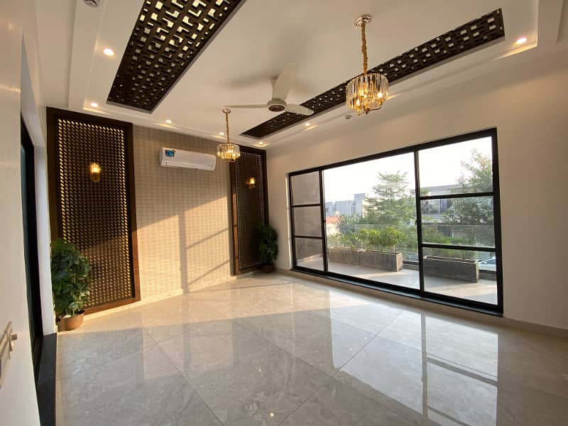 "Beautifully Designed 1 Kanal House for Sale in DHA Phase 6 Lahore Move-in Ready" 23