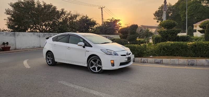 Toyota Prius 2011 8