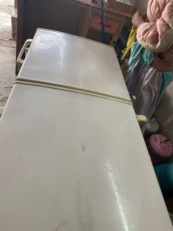 waves freezer good condition good working 0