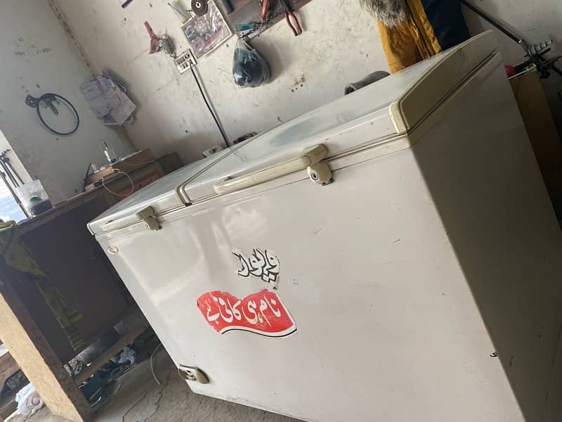 waves freezer good condition good working 1