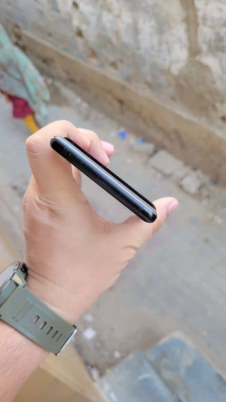 Google pixel 6 pro non PTA exchange bhi hai  03052686046its what's app 3