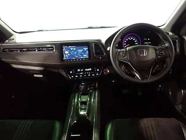 HONDA VEZEL HYBRID RS HONDA SENSING 2020 4