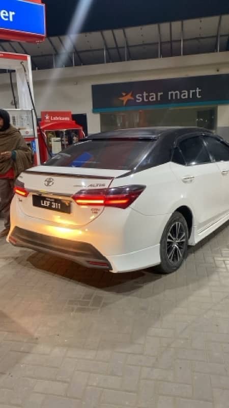 Toyota Altis Grande 2016 4