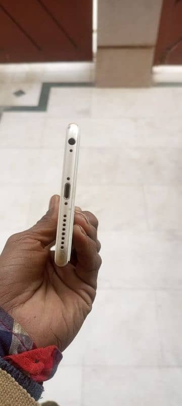 Iphone 6 Plus (Non PTA) brand new condition 1