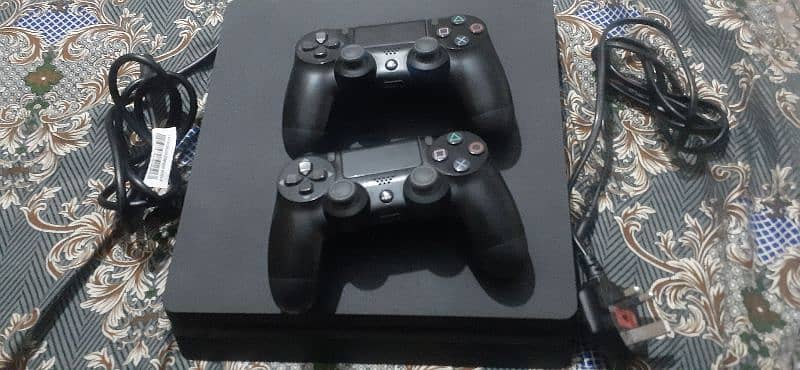 Ps4 slim 1tb for sale 3