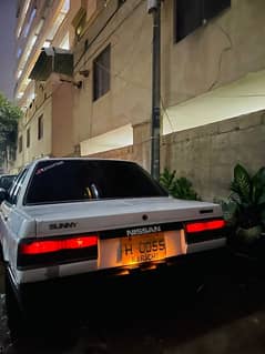 Nissan Sunny 1988