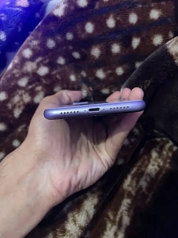 Apple iPhone 11 Non Pta 2