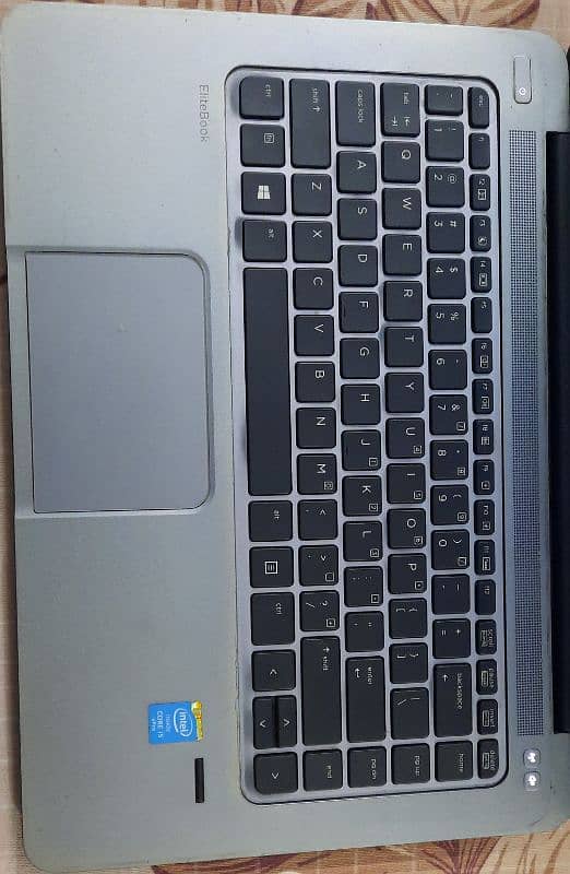 HP Folio 1040 for Sale. 3