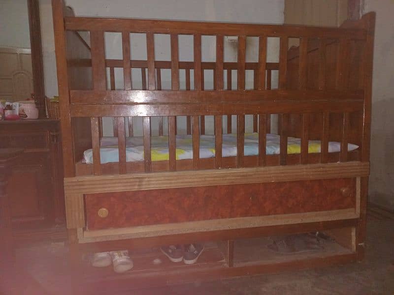 Classic Wooden Baby Crib with Storage Drawer, Solid Wood 6