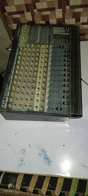 xr 1200f 12 channel mixer with sp2 speaker 500w box 10