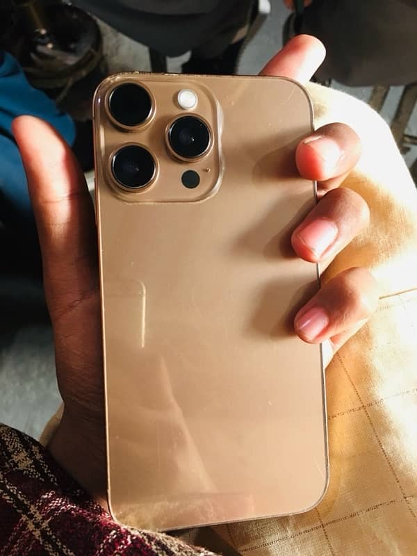 iphone xr converted into iphone 16 pro 1