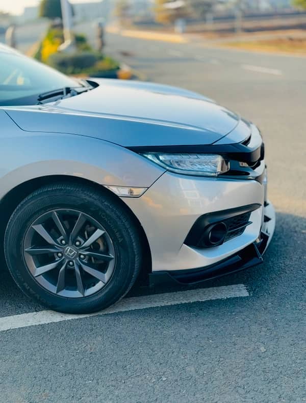 Honda Civic Oriel 2019 4