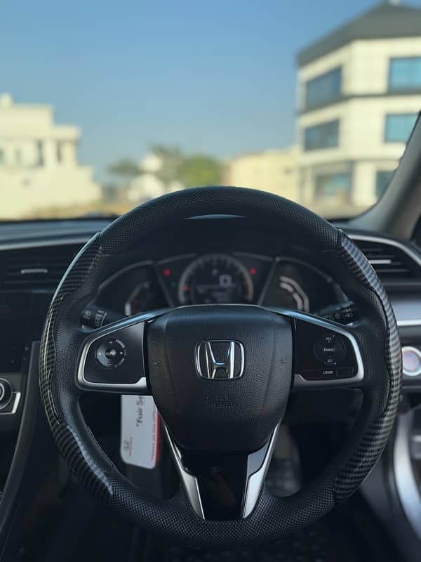 Honda Civic Oriel 2019 10