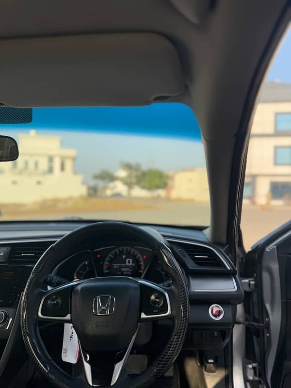 Honda Civic Oriel 2019 11