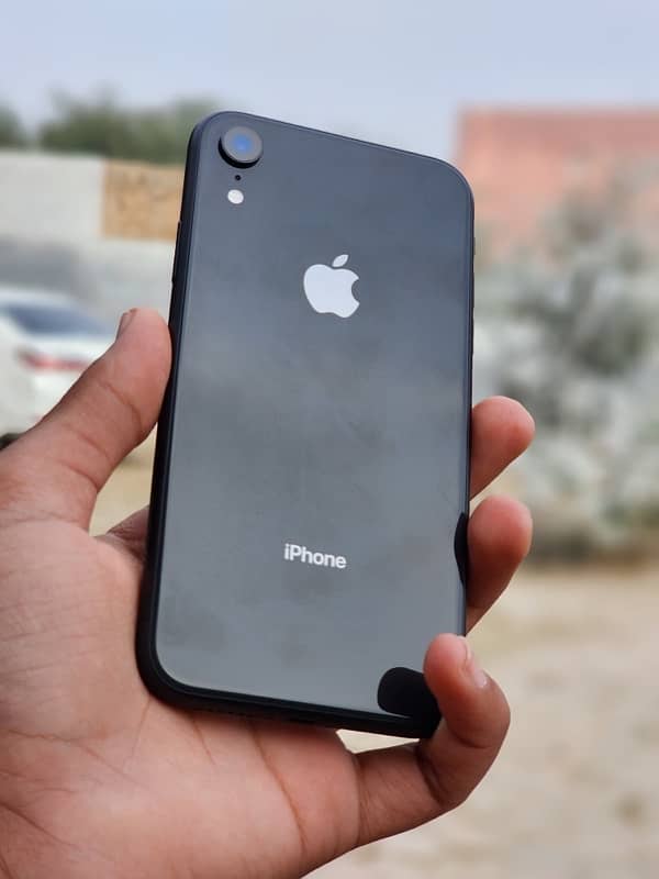 i phone xR 0