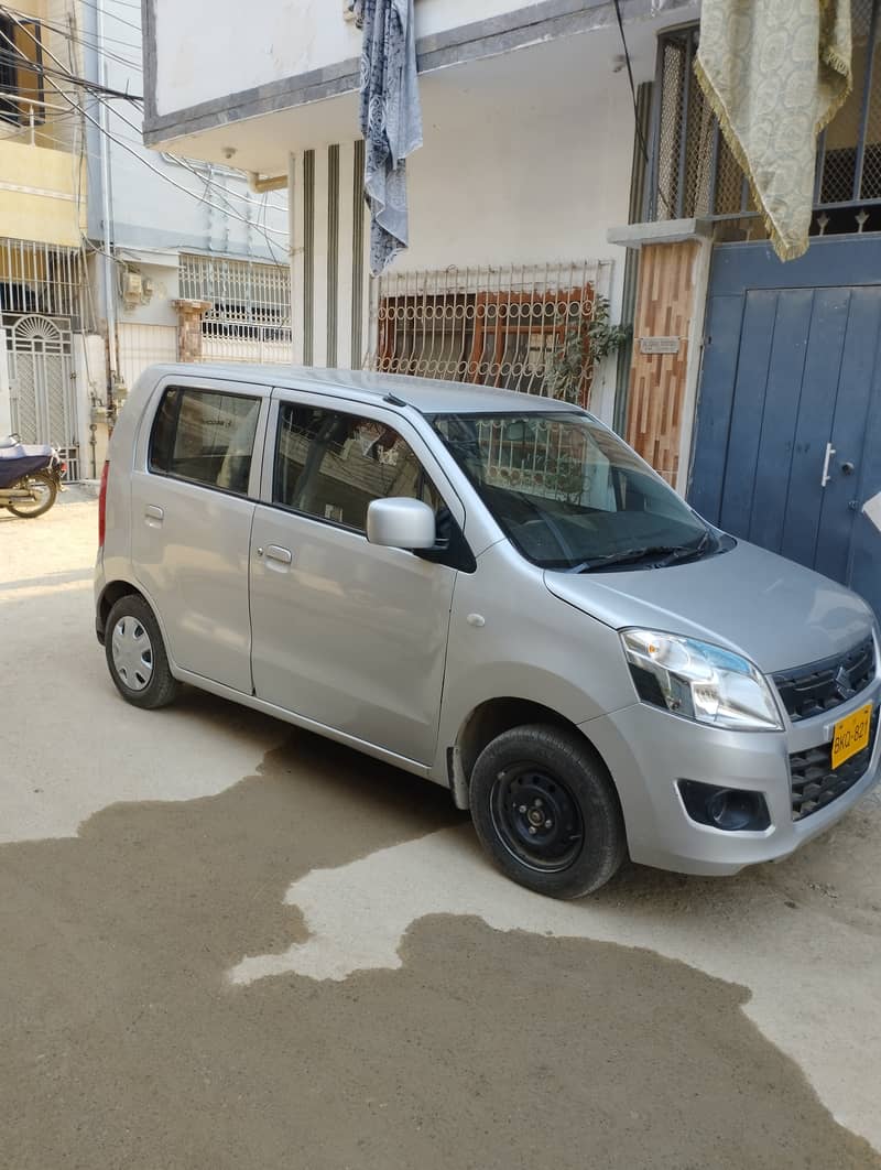 Wagon R vxl available for daily rent with driver only in Rs 3500 0