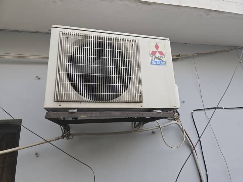 Mitsubishi Mr Slim Split AC (working] 0