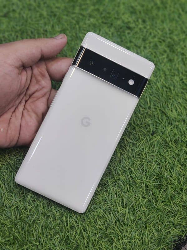 Google pixel 6 pro NON PTA  OEM locked condition 10/10 water packed 0