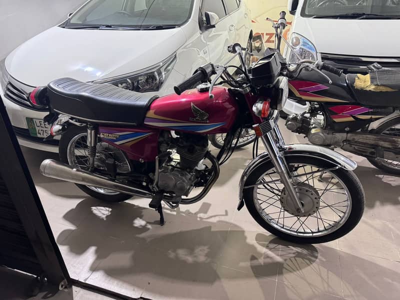 Honda CG 125 2009 3