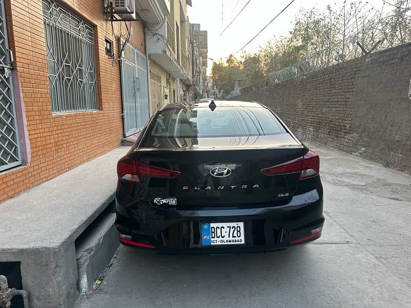 Hyundai Elantra glx 2023 4