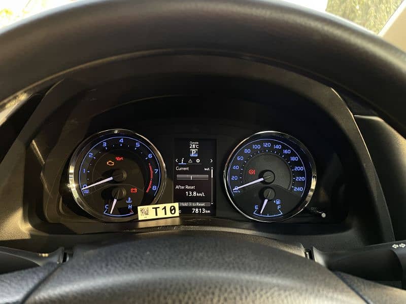 Toyota Corolla ALTIS X 1.6 Untouch Condition 16