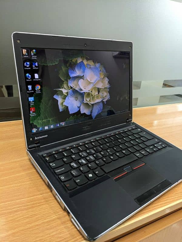 Lenovo Thinkpad Black 1