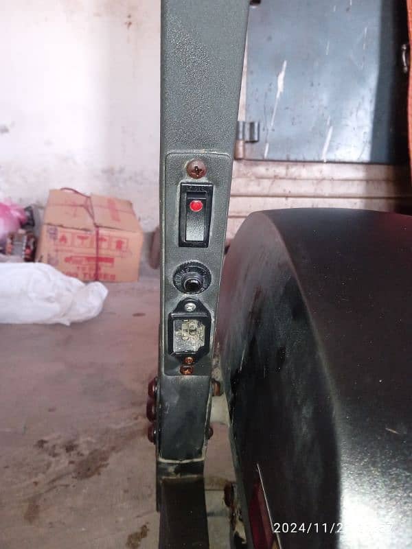 treadmill machine for sale 40000 5