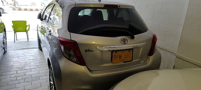 Toyota Vitz 2012 4