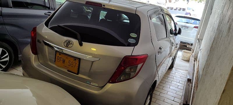 Toyota Vitz 2012 6