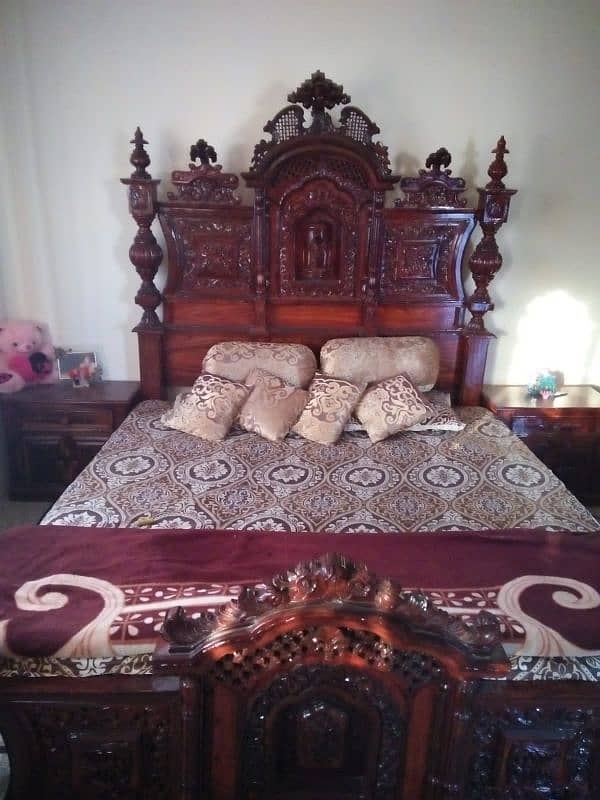 used Bed set 0