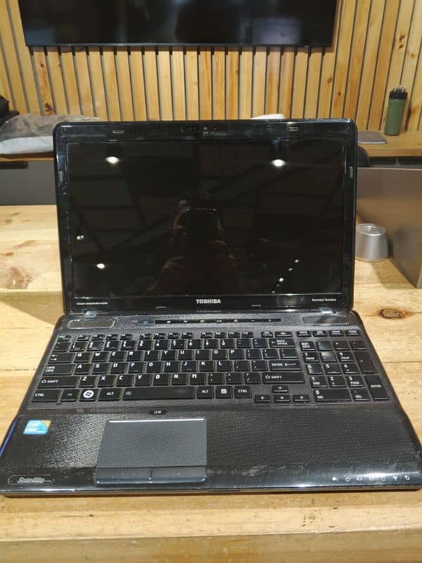 Toshiba Satellite Laptop 0