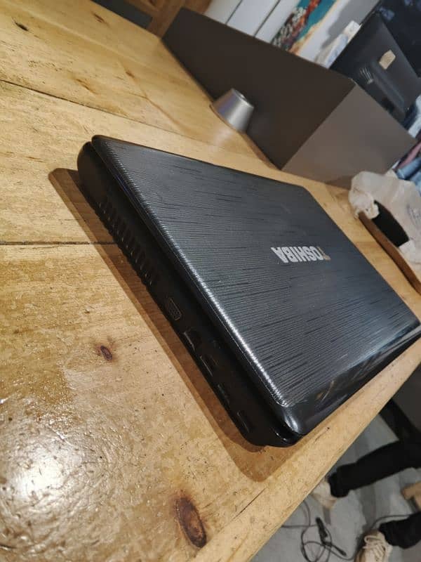 Toshiba Satellite Laptop 2