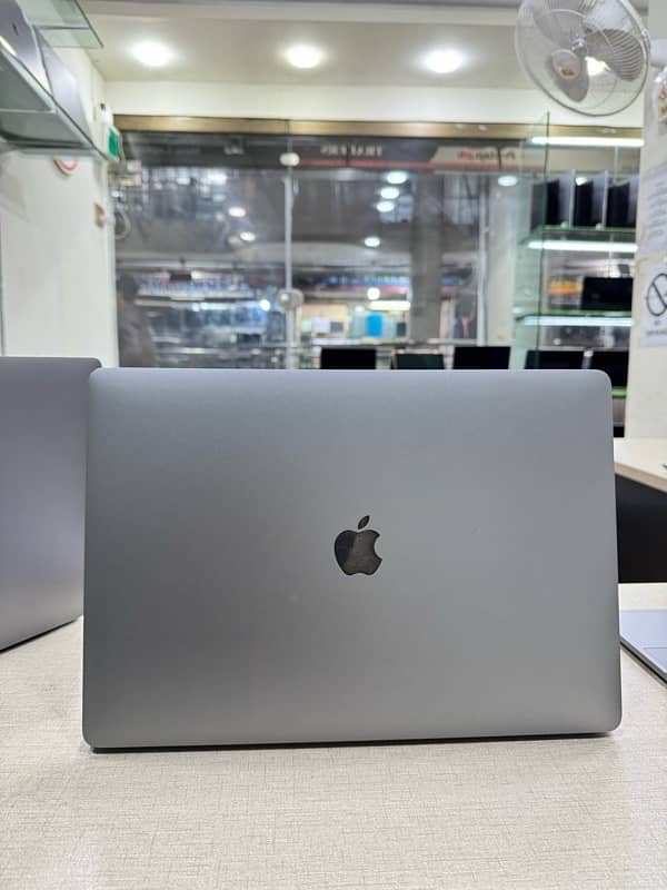 MacBook Pro 5