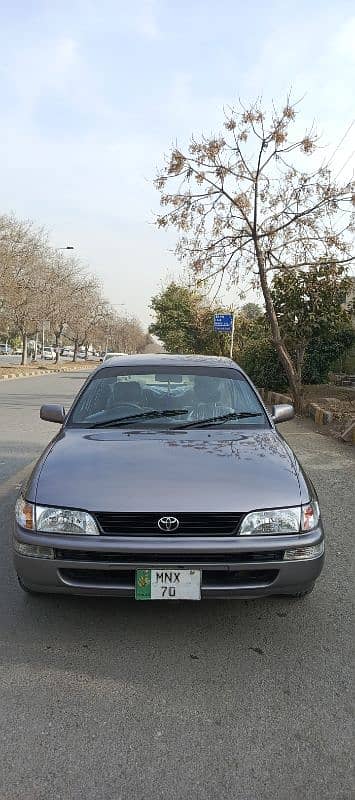 Toyota Corolla 2000 0