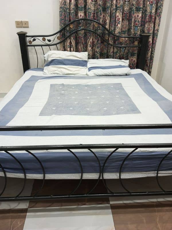 Double size Iron bed for sale with form. 1