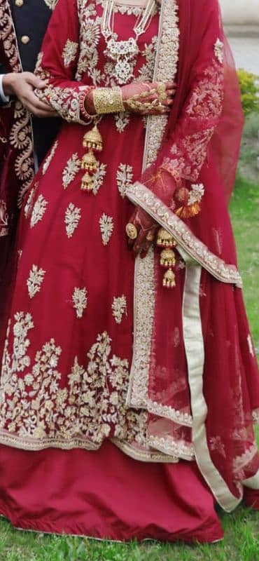 barat bridal lehnga| mehroon | Dark red 2