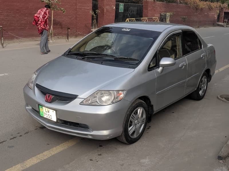 Honda City IDSI 2005 urgent sale reasonable price 0