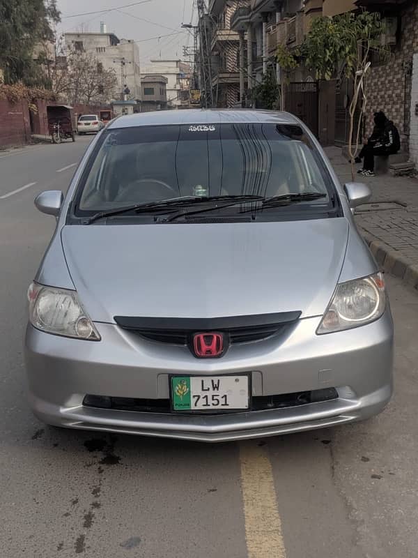 Honda City IDSI 2005 urgent sale reasonable price 1