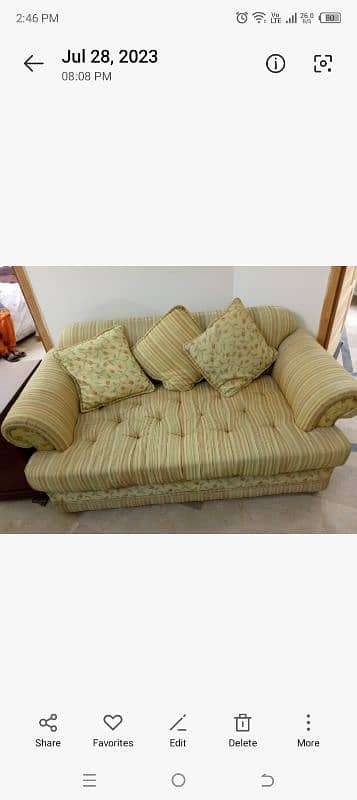 5 seater Comfortable sofa set in good condition 0