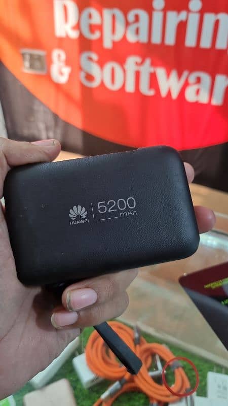 huawei WiFi device  5000 mah battery 5