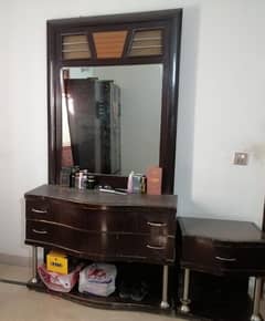 beautiful wooden dressing table,want to sell urgently