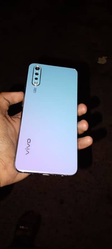 VIVO S1 8GB RAM 256GB URGENT SEEL 3