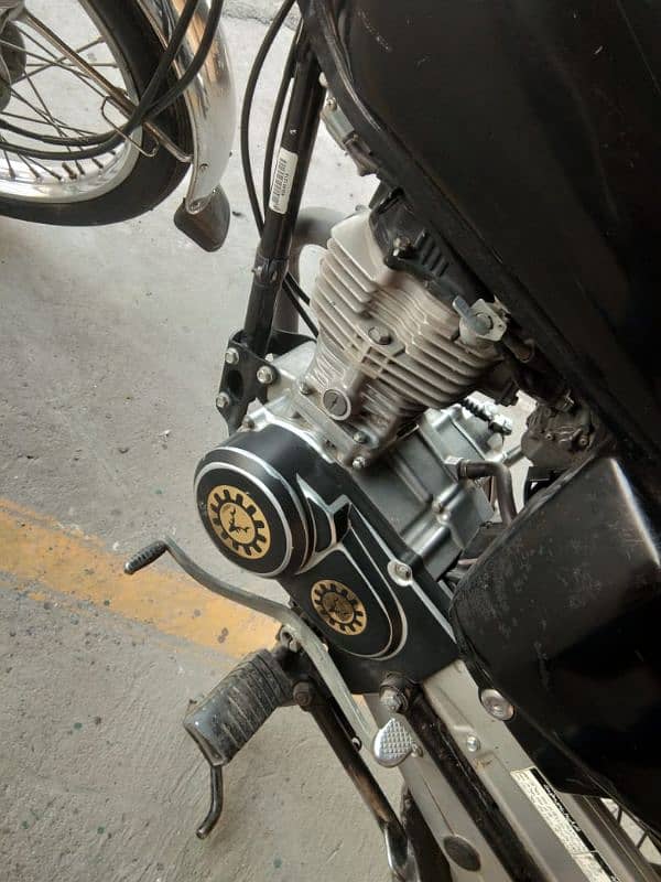 Honda CG125 model 2020 for urgent sale 6