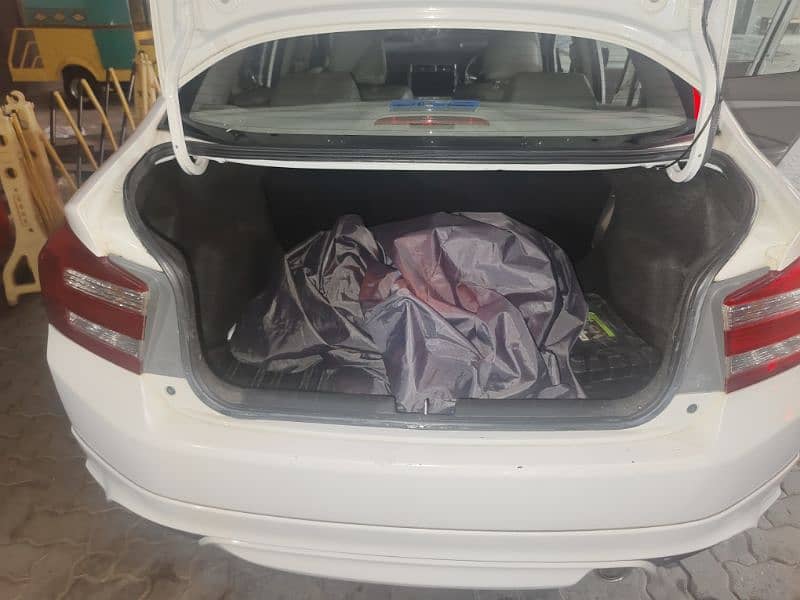 Honda City 2016  1.5 aspire prosmetic 6